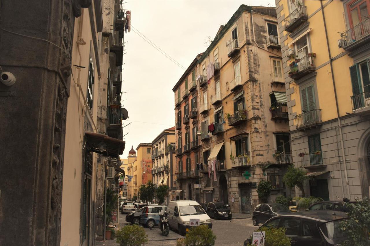 Corno Napoletano Parking Small Car * Neapel